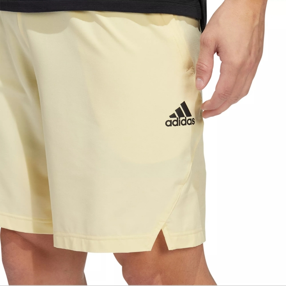 Adidas Shorts 2XL